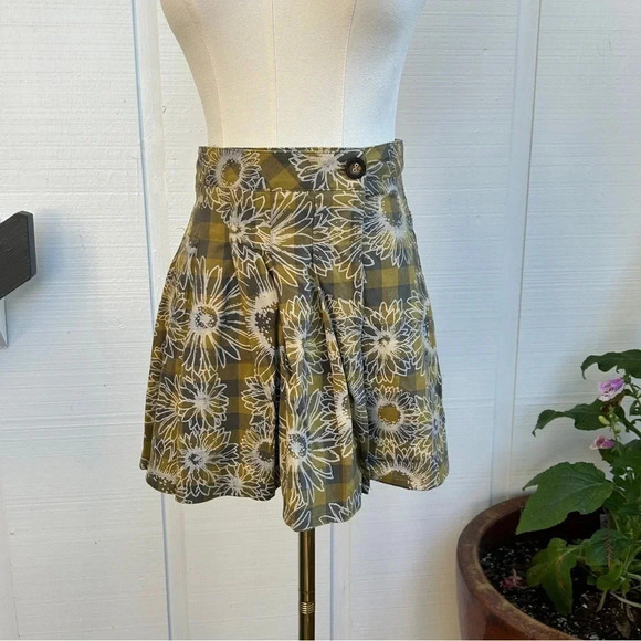 Urban Outfitters Plaid Pleated Gingham Floral Graphic Wrap Mini Skirt / Size XS - Picture 3 of 9